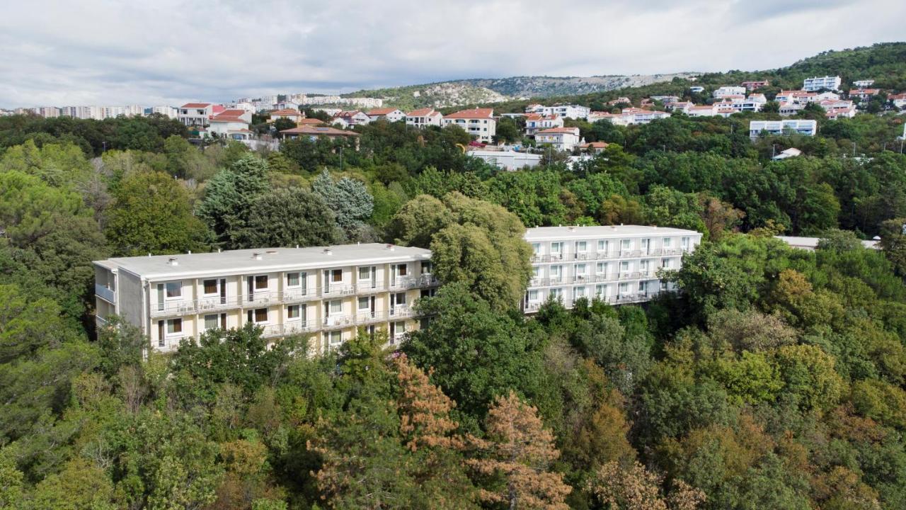 Hotel Boarding House Lucija Kostrena Esterno foto