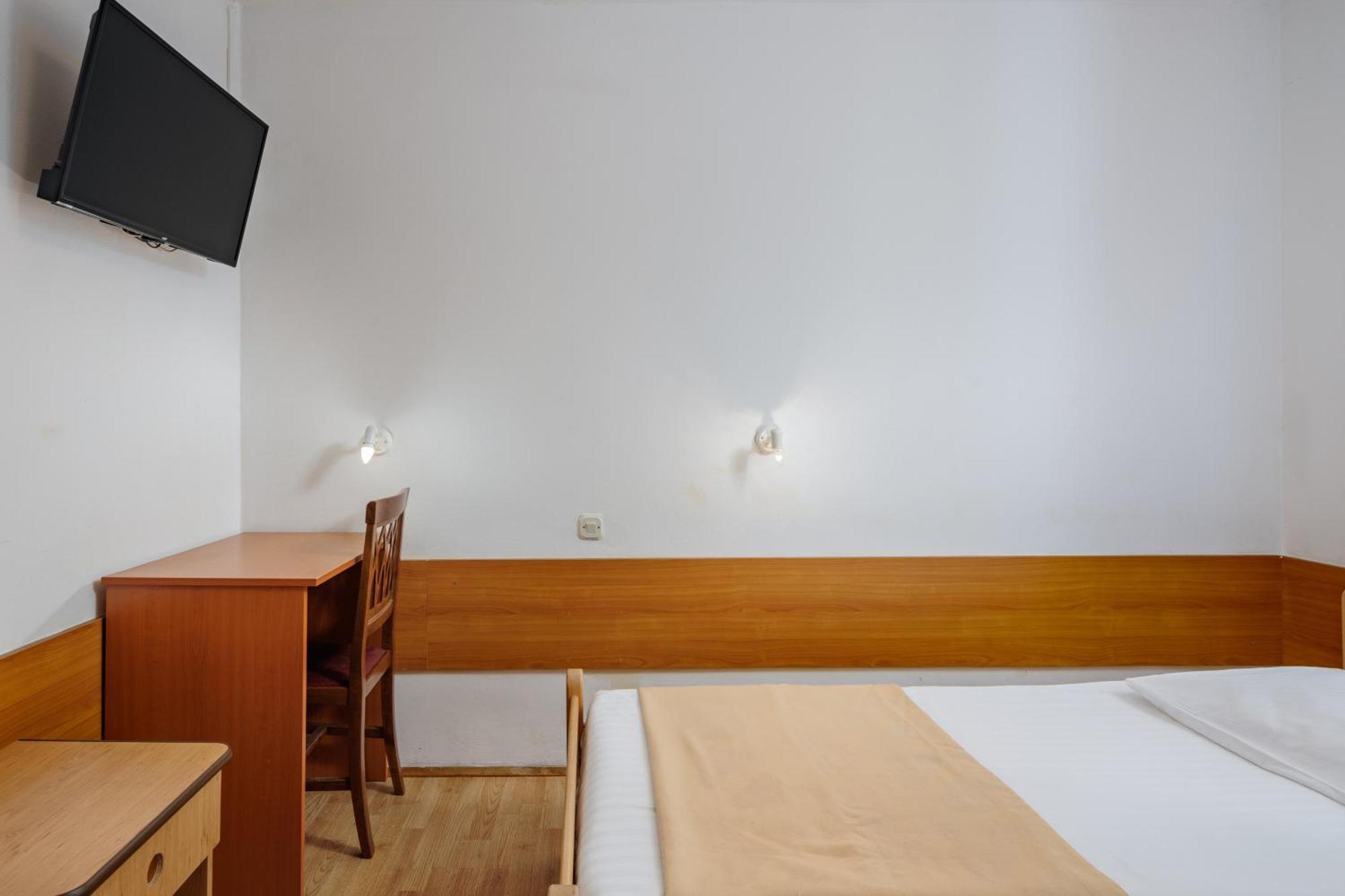 Hotel Boarding House Lucija Kostrena Camera foto